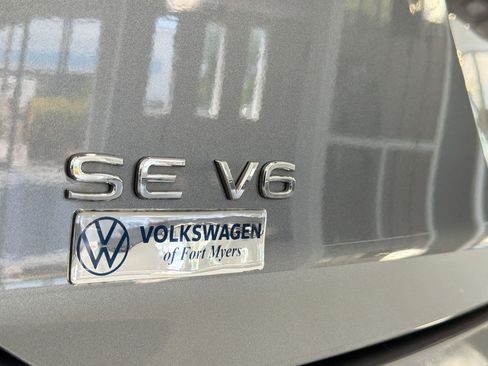 Used 2023 Volkswagen Atlas Cross Sport SE w/ Panoramic Sunroof Package AWD/4WD image 34