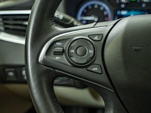 Used 2019 Buick Enclave Essence FWD image 20