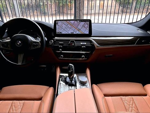 Used 2023 BMW 530i 530i w/ M Sport Package image 16