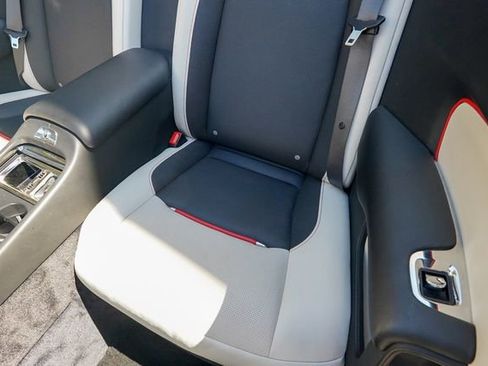 Used 2018 Rolls-Royce Dawn image 71