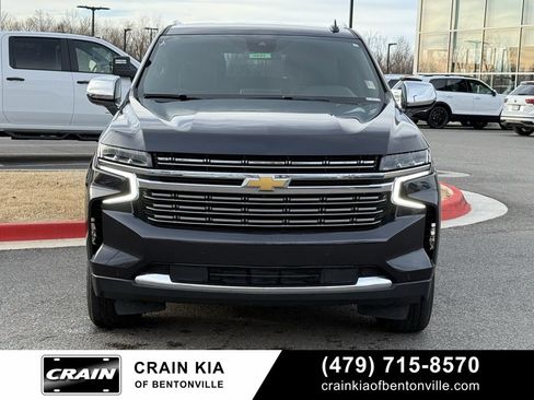 Used 2023 Chevrolet Suburban Premier image 2