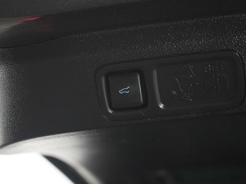 Used 2019 Ford Expedition Platinum image 11