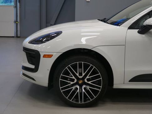 Certified 2026 Porsche Macan Turbo AWD/4WD image 16