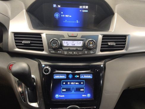 Used 2016 Honda Odyssey SE image 25