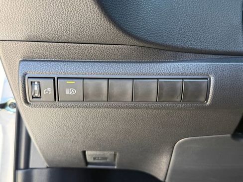 Used 2026 Toyota Corolla LE FWD image 21