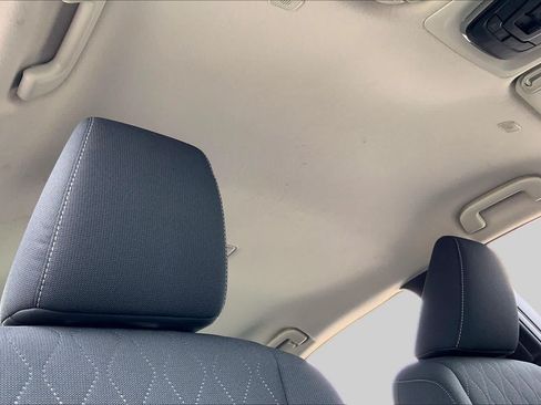 Used 2025 Toyota Corolla LE FWD image 14