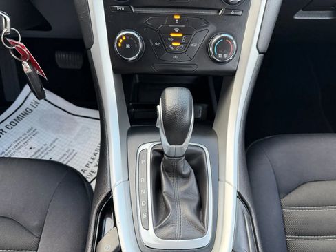 Used 2014 Ford Fusion SE image 14