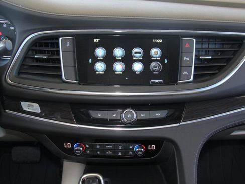 Used 2018 Buick Enclave Premium FWD image 14