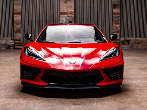 Used 2022 Chevrolet Corvette Stingray Preferred Cpe w/ Z51 Performance Package image 2