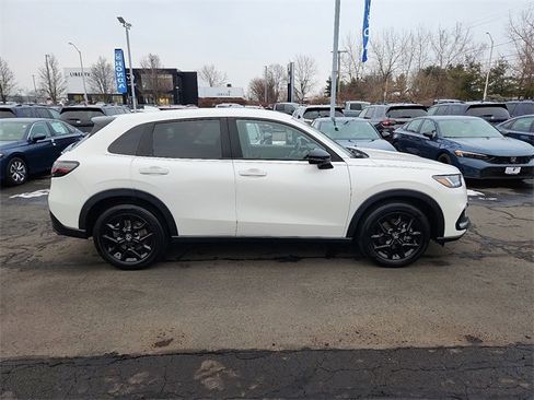 Used 2024 Honda HR-V Sport image 7