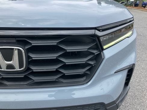 Used 2023 Honda Pilot Sport image 28