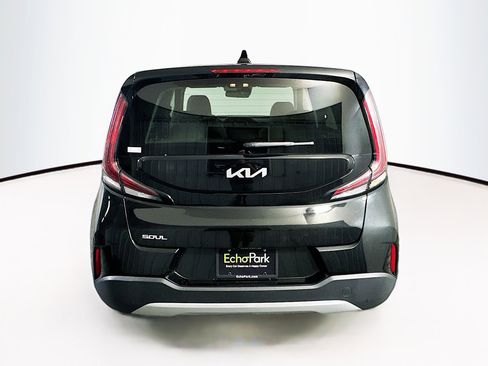 Used 2023 Kia Soul LX image 7