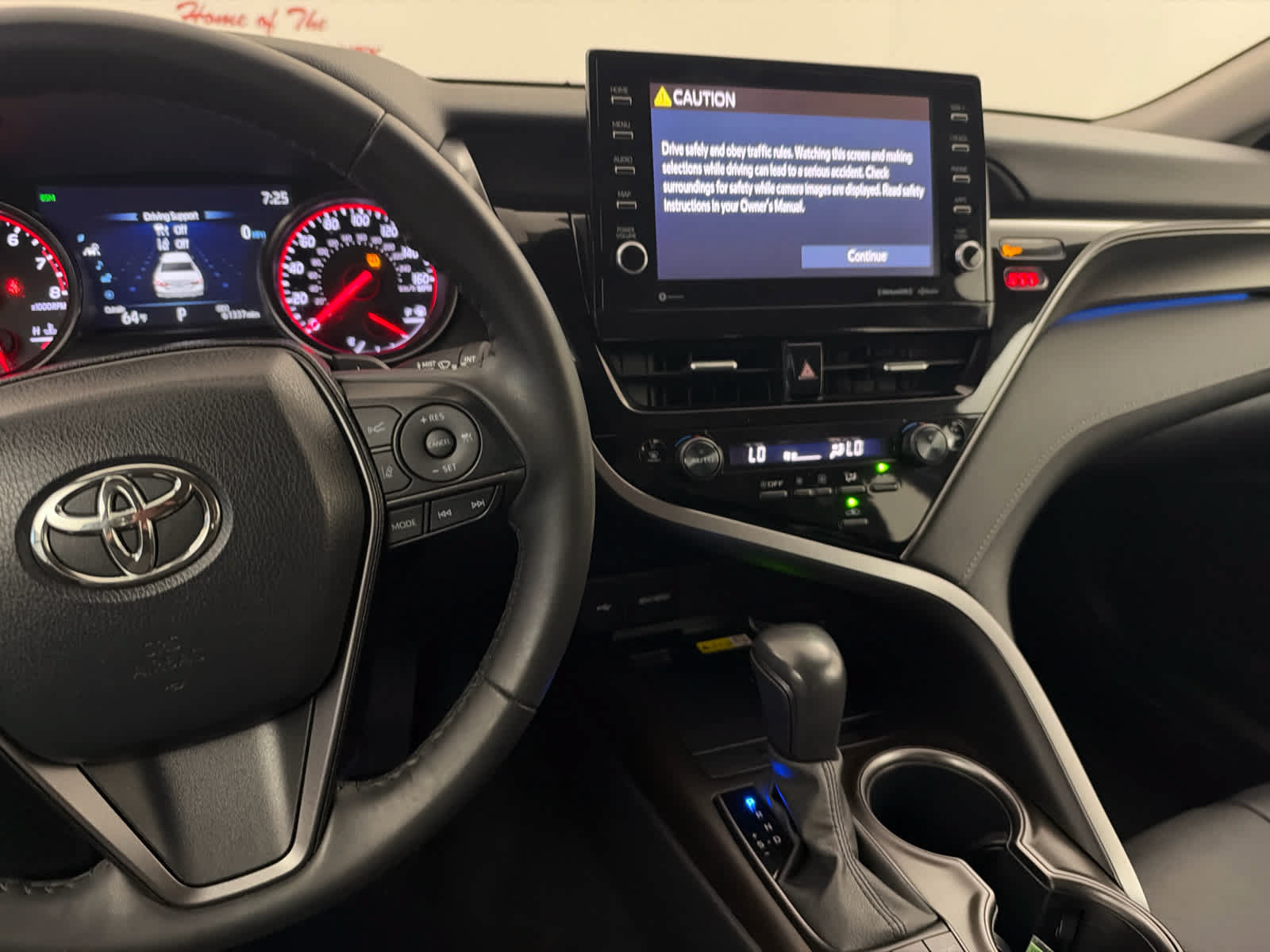 Used 2024 Toyota Camry XSE FWD image 18