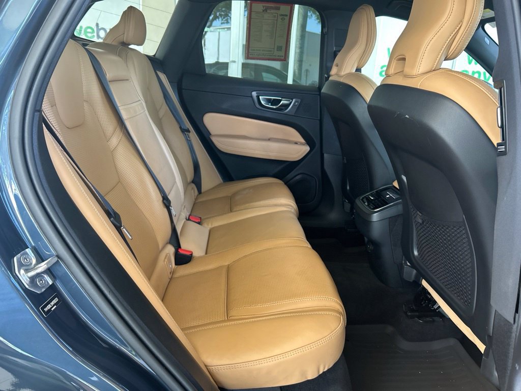 Used 2021 Volvo XC60 T5 Inscription w/ Protection Package Premier AWD/4WD image 28