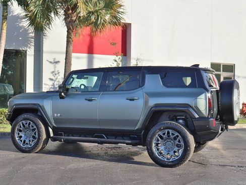 Used 2024 GMC Hummer EV 3X AWD/4WD image 17
