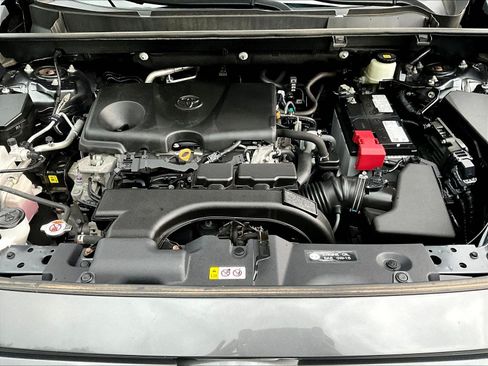 Used 2021 Toyota RAV4 XLE w/ Convenience Package AWD/4WD image 30