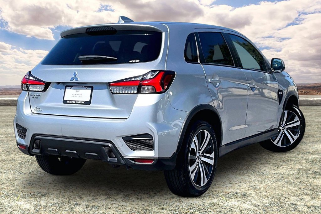 Used 2025 Mitsubishi Outlander Sport ES AWD/4WD image 5