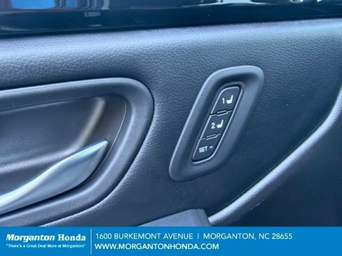 Used 2025 Honda Pilot Touring image 19