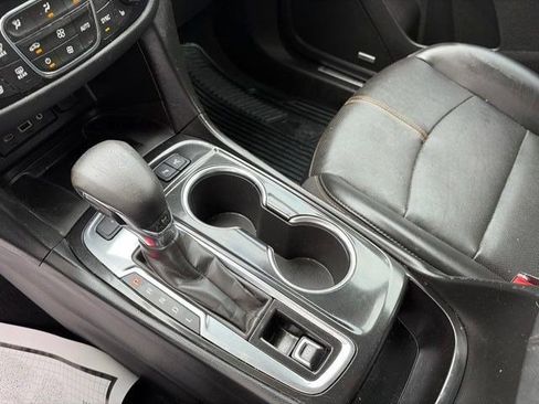 Used 2022 Chevrolet Equinox Premier AWD/4WD image 26