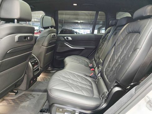 New 2026 BMW X7 xDrive40i w/ Executive Package image 25
