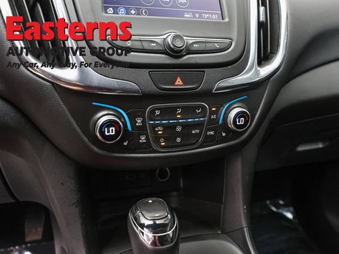 Used 2019 Chevrolet Equinox LT AWD/4WD image 20