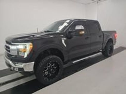 Used 2021 Ford F150 Lariat w/ Trailer Tow Package AWD/4WD image 16
