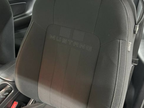 Used 2022 Ford Mustang GT RWD image 14