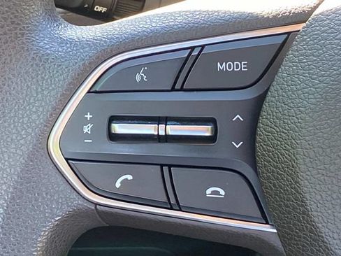 Used 2019 Hyundai Santa Fe SEL FWD image 16