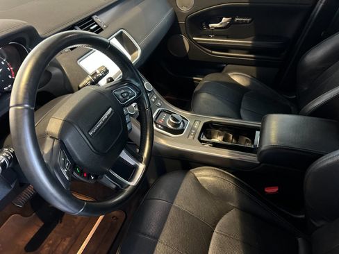Used 2018 Land Rover Range Rover Evoque Landmark Edition AWD/4WD image 10