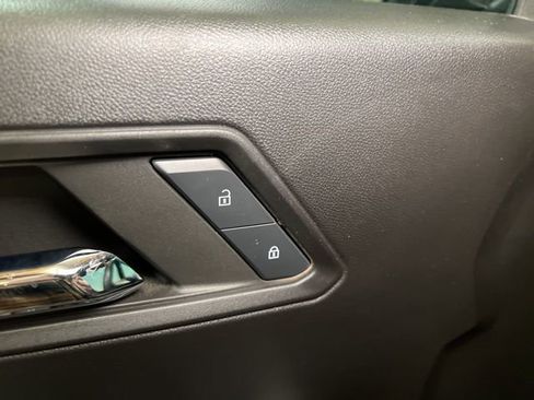 Used 2024 Chevrolet Colorado ZR2 w/ Technology Package image 48