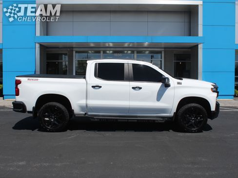 Used 2021 Chevrolet Silverado 1500 LT Trail Boss w/ Convenience Package II AWD/4WD image 3