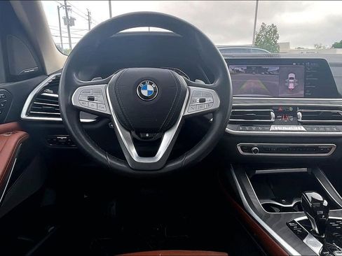 Used 2021 BMW X7 xDrive40i w/ Premium Package AWD/4WD image 7