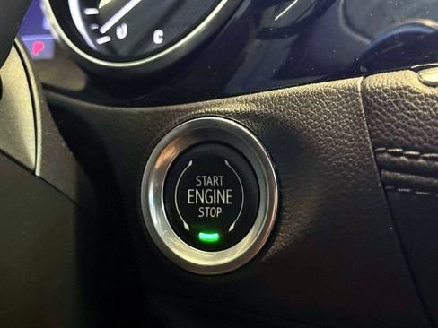 Used 2020 Buick Encore GX Preferred w/ Cold Weather Comfort Package AWD/4WD image 22