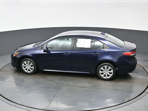 Used 2022 Toyota Corolla LE image 35