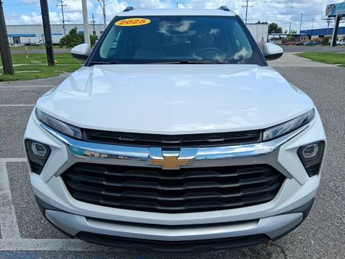 Used 2025 Chevrolet TrailBlazer LT FWD image 8