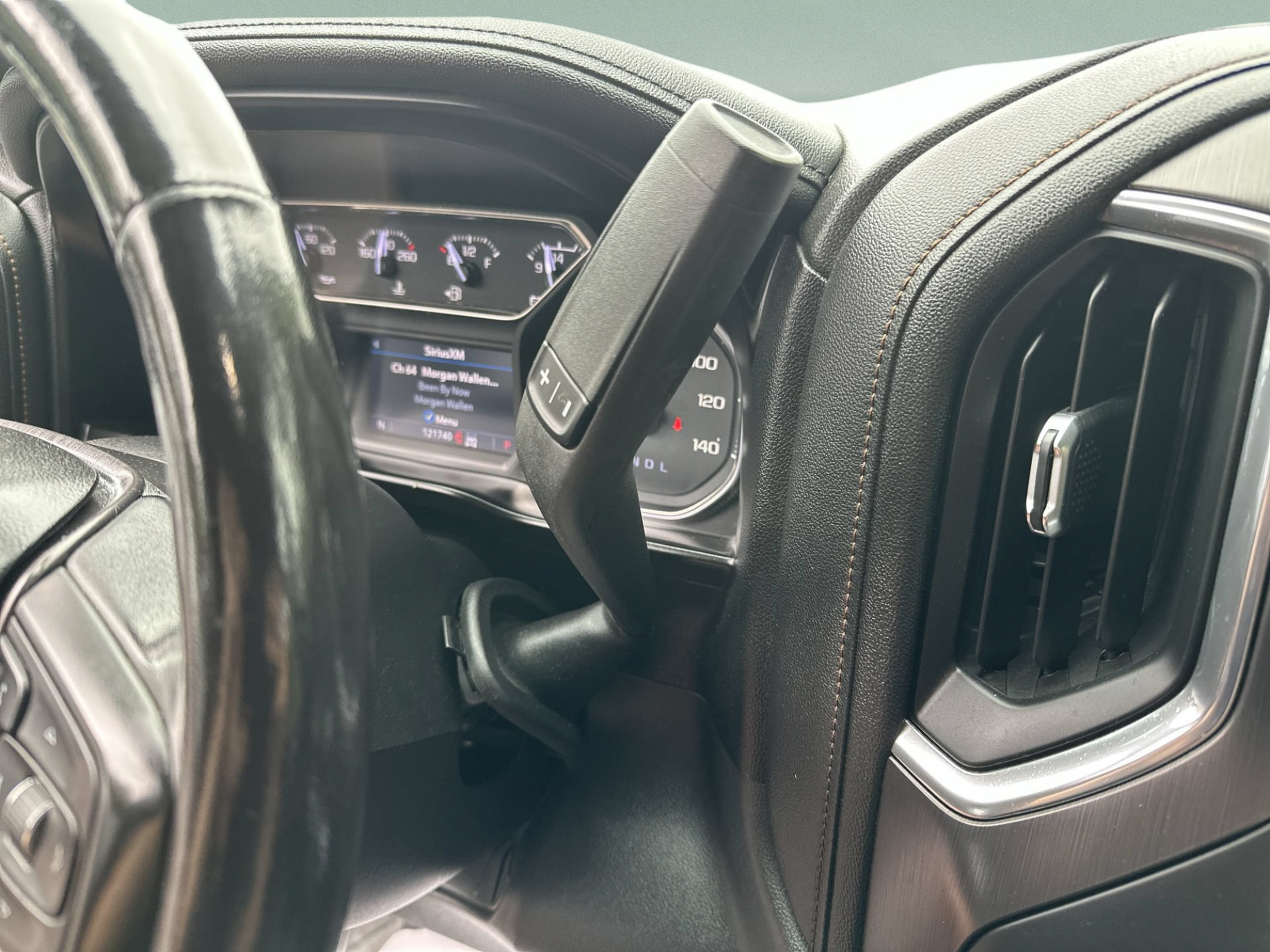 Used 2020 GMC Sierra 1500 AT4 w/ AT4 Premium Package AWD/4WD image 19