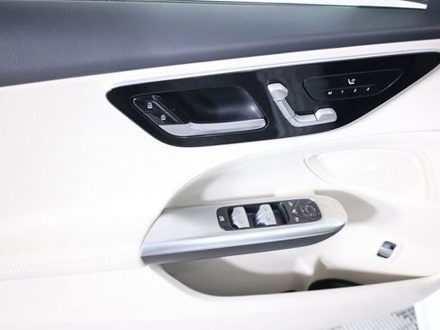Certified 2026 Mercedes-Benz C 300 4MATIC Sedan image 7
