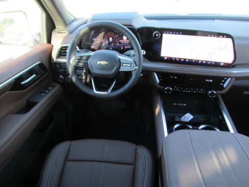 New 2026 Chevrolet Suburban High Country RWD image 13
