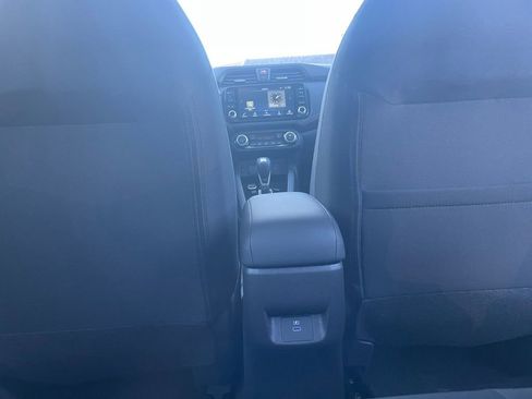 Certified 2025 Nissan Versa SR w/ Trunk Package image 30