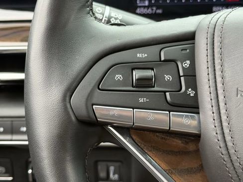 Used 2024 Cadillac Escalade Sport Platinum w/ LPO, ONYX Package AWD/4WD image 12