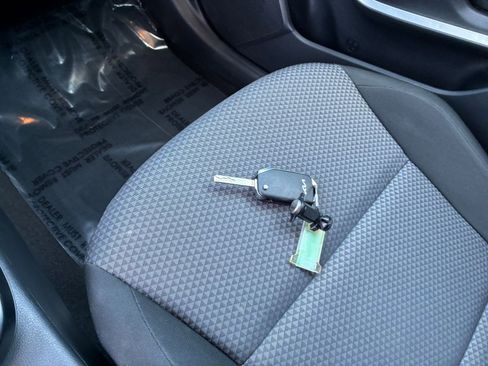 Used 2025 Kia Soul LX w/ LX Technology Package FWD image 21
