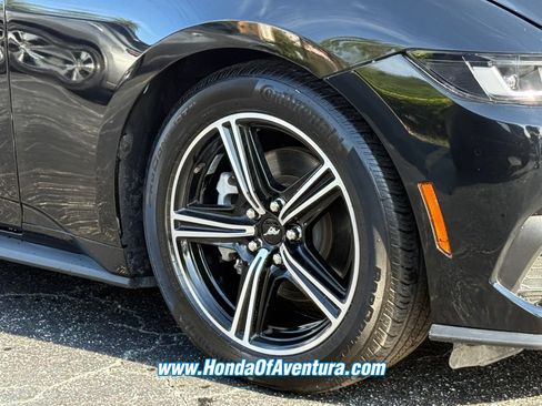 Used 2025 Ford Mustang Premium RWD image 7