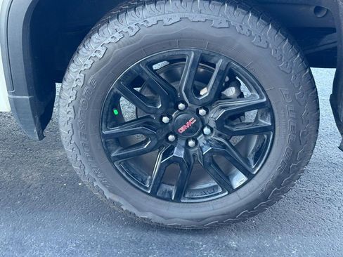 Used 2024 GMC Sierra 1500 Elevation w/ Elevation Premium Package image 10