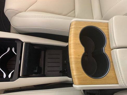 Used 2019 Tesla Model S 100D image 29