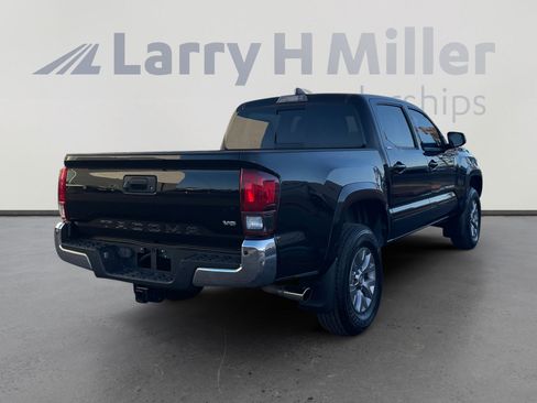 Used 2019 Toyota Tacoma SR5 RWD image 5
