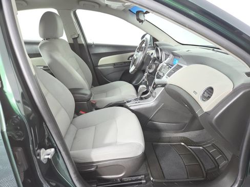 Used 2014 Chevrolet Cruze LT FWD image 27