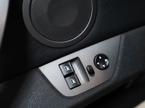 Used 2004 BMW Z4 3.0i image 16