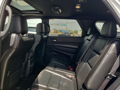 Used 2024 Dodge Durango GT RWD image 14