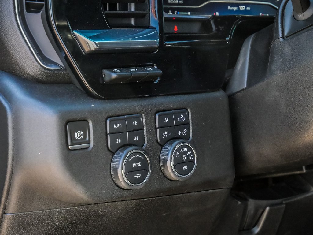Used 2024 Chevrolet Silverado 3500 High Country w/ Technology Package AWD/4WD image 39
