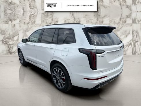 Used 2025 Cadillac XT6 Sport w/ Platinum Package AWD/4WD image 3